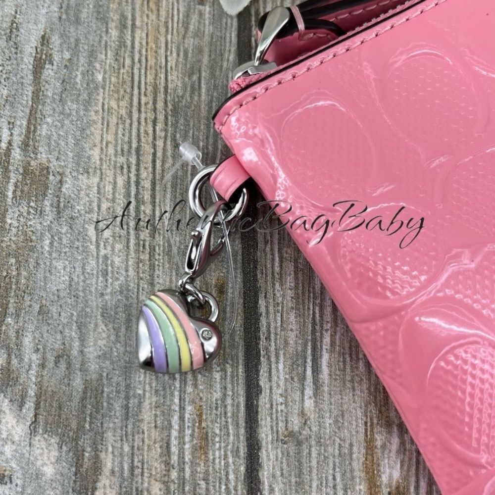 Coach Corner Zip Wristlet In Signature Leather With Heart Charm Wallet - Picture 3 of 7